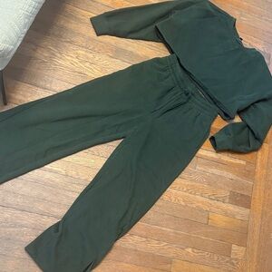 Beyond Yoga Sweatpants and Sweatshirt